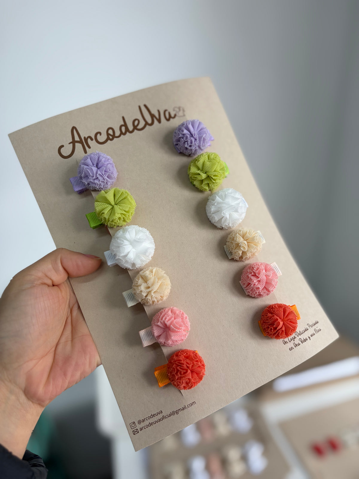 KIT DE PINZAS ISABELLA POMPON * 12 UND