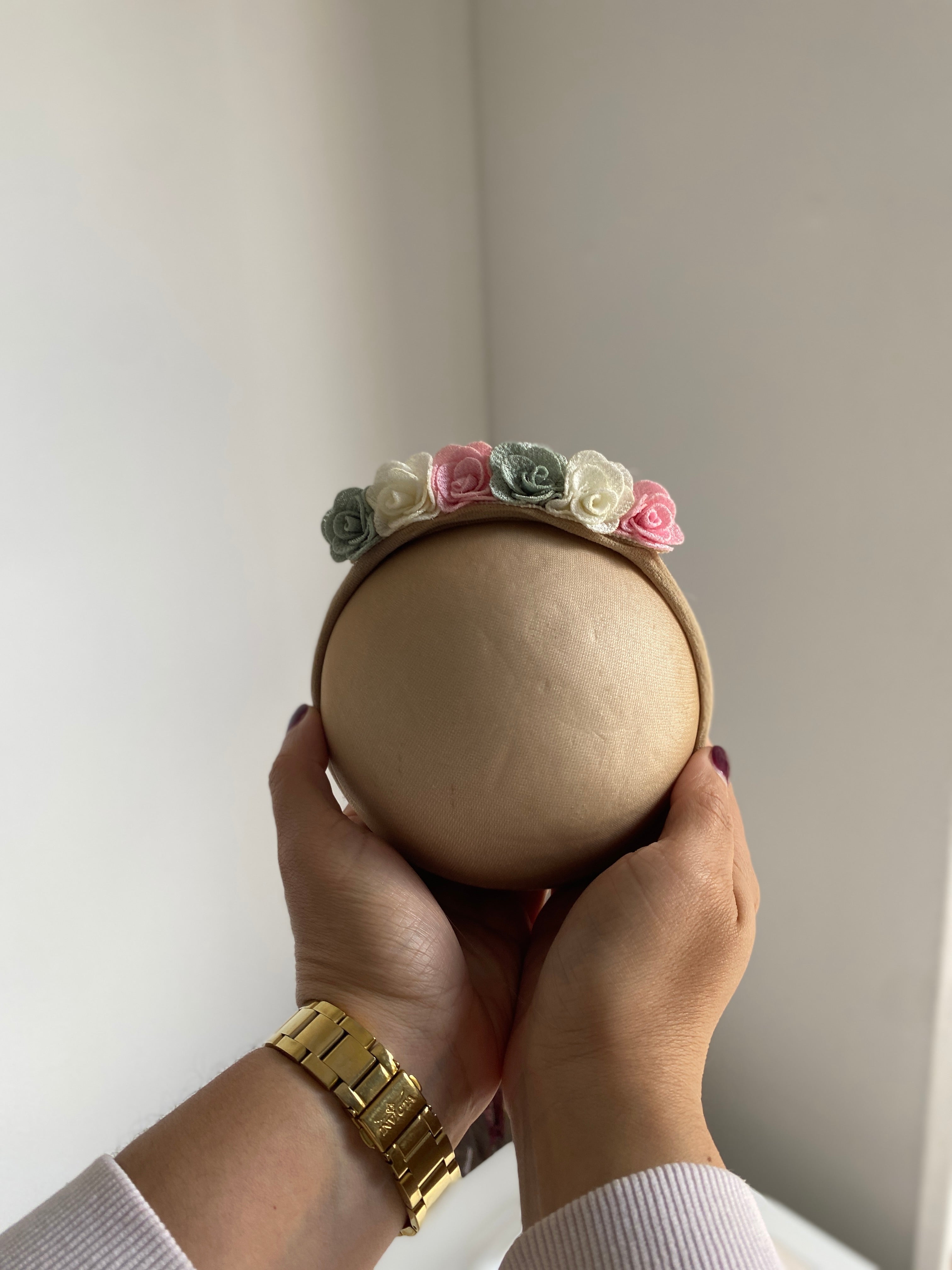 CORONA LUCÍA ROSAS NUDE/OLIVA - UND